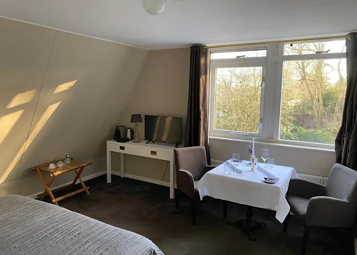 Karels Restaurant Hotel *