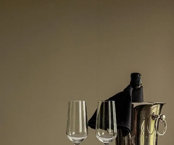 Karels Restaurant Hotel *